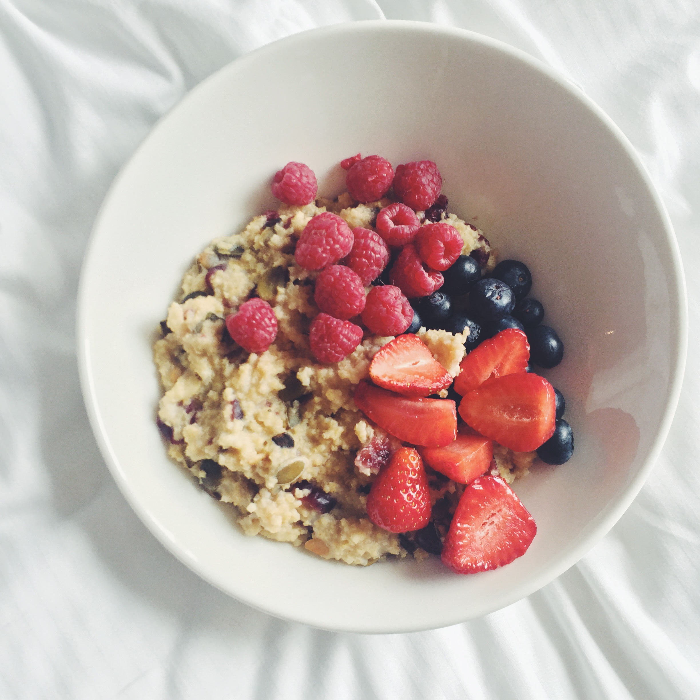 Millet porridge with dates Anna Lewandowska healthy plan by Ann