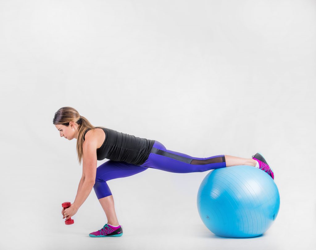 Split squat with the rear foot on the ball and the body leaning forward