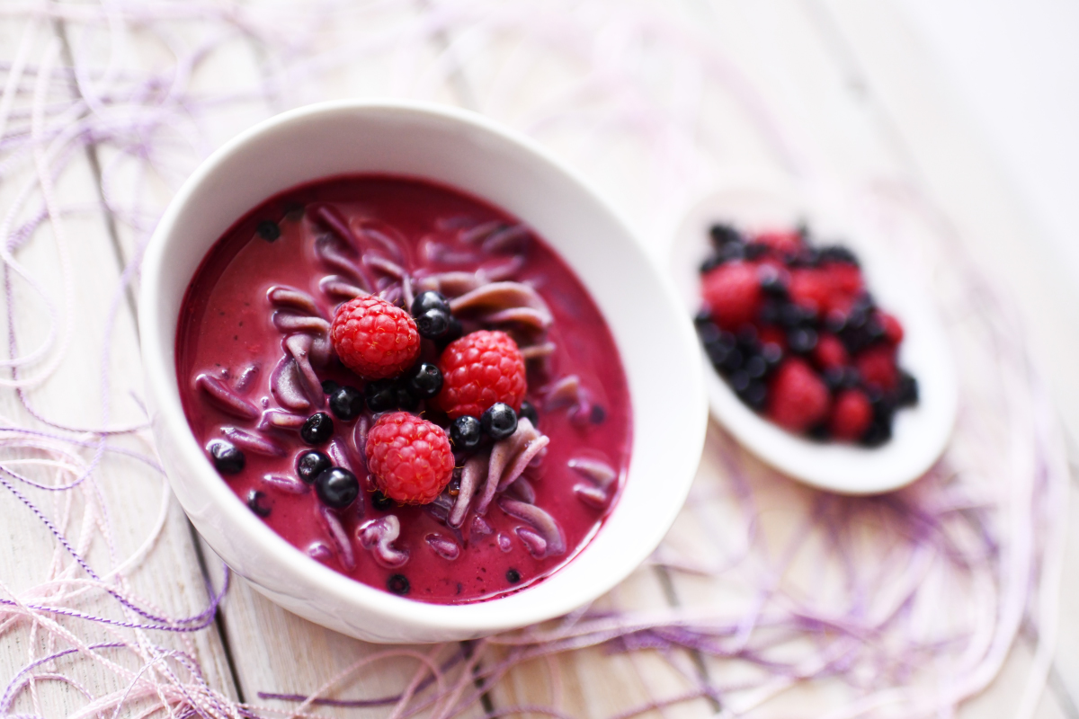 Cold berry soup Anna Lewandowska healthy plan by Ann